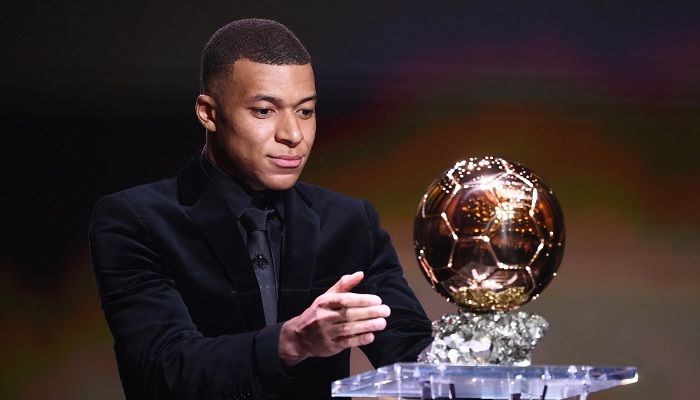 Mbappé va por el Balón de Oro